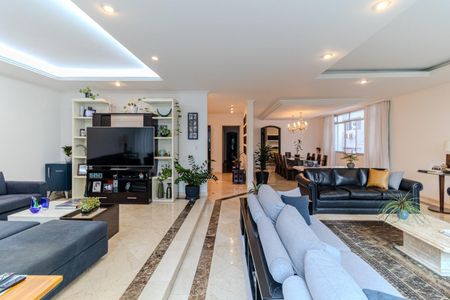 Apartamento à venda com 270m², 4 quartos e 2 vagas Apartamento à venda com 270m², 4 quartos e 2 vagasSala