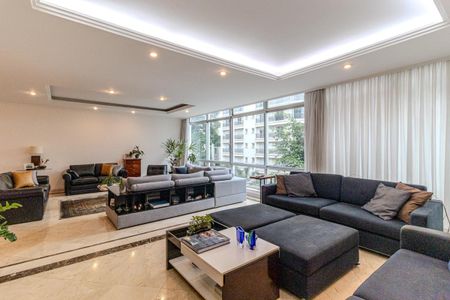 Apartamento à venda com 270m², 4 quartos e 2 vagas Apartamento à venda com 270m², 4 quartos e 2 vagasSala