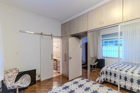 Apartamento à venda com 270m², 4 quartos e 2 vagas Apartamento à venda com 270m², 4 quartos e 2 vagasSuíte 2
