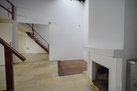 Sala de casa de condomínio para alugar com 3 quartos, 120m² em Roçado, São José