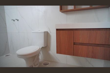 Casa à venda com 158m², 2 quartos e 2 vagas Casa à venda com 158m², 2 quartos e 2 vagasBanheiro 1