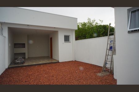 Casa à venda com 158m², 2 quartos e 2 vagas Casa à venda com 158m², 2 quartos e 2 vagasPátio fundos