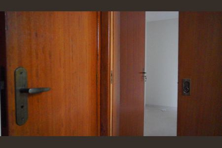 Casa à venda com 158m², 2 quartos e 2 vagas Casa à venda com 158m², 2 quartos e 2 vagas Acesso quarto 2 ao banheiro social