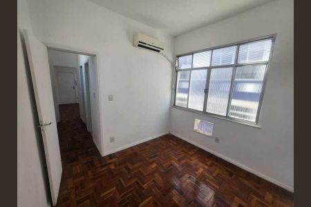 Apartamento à venda com 32m², 1 quarto e 1 vaga