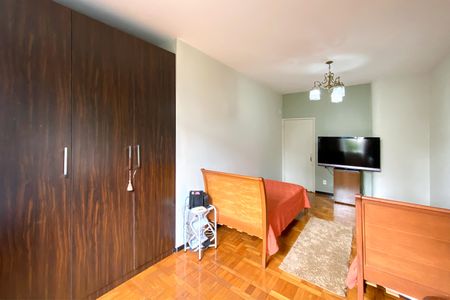 Apartamento à venda com 300m², 4 quartos e 1 vaga Apartamento à venda com 300m², 4 quartos e 1 vagaQuarto 3