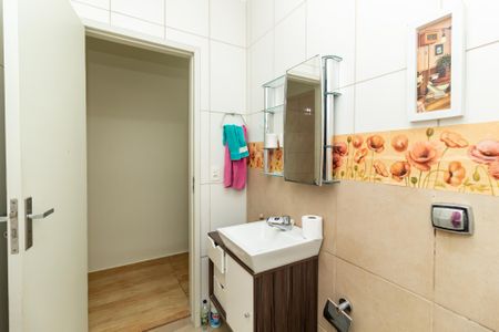 Casa à venda com 102m², 2 quartos e 2 vagasBanheiro 2