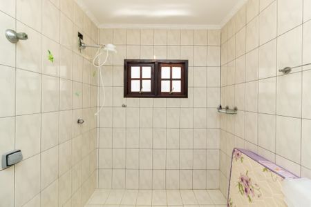 Casa à venda com 102m², 2 quartos e 2 vagasBanheiro