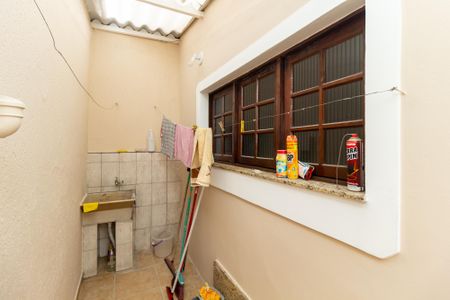 Casa à venda com 102m², 2 quartos e 2 vagasÁrea de Serviço