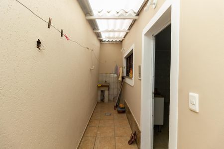 Casa à venda com 102m², 2 quartos e 2 vagasÁrea de Serviço