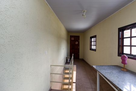 Casa à venda com 102m², 2 quartos e 2 vagasQuarto de Serviço