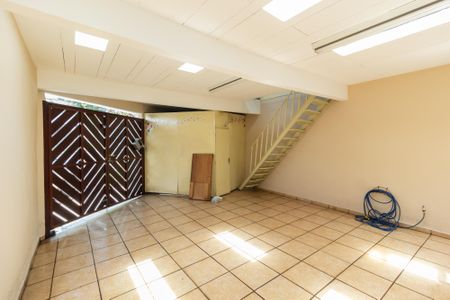 Casa à venda com 102m², 2 quartos e 2 vagasGaragem