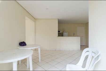 Apartamento à venda com 73m², 3 quartos e 1 vaga Apartamento à venda com 73m², 3 quartos e 1 vagaÁrea comum - Salão de festas