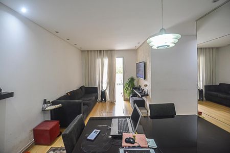 Apartamento à venda com 73m², 3 quartos e 1 vaga Apartamento à venda com 73m², 3 quartos e 1 vagaSala