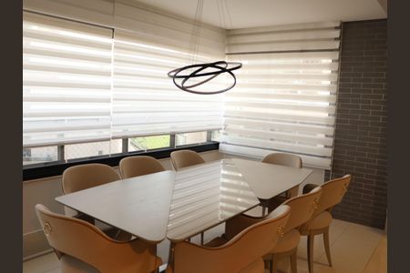 Apartamento para alugar com 117m², 3 quartos e 2 vagasMesa de Jantar