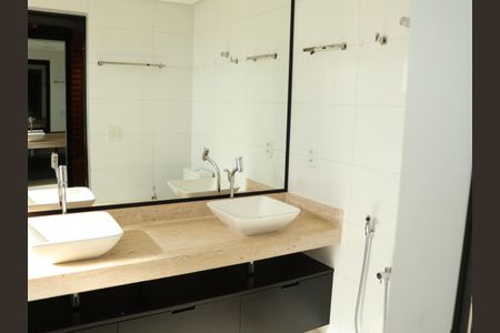 Apartamento para alugar com 117m², 3 quartos e 2 vagasBanheiro da Suíte