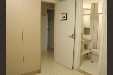 Apartamento para alugar com 117m², 3 quartos e 2 vagasQuarto 2