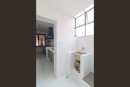 Apartamento para alugar com 118m², 2 quartos e 1 vagaÁrea de Serviço