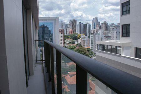 Varanda de apartamento à venda com 3 quartos, 106m² em Santa Efigênia, Belo Horizonte