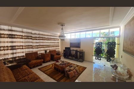 Casa à venda com 4 quartos, 388m² em Chácara Urbana, Jundiaí