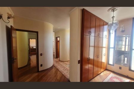 Casa à venda com 4 quartos, 388m² em Chácara Urbana, Jundiaí