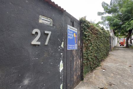 Casa para alugar com 50m², 1 quarto e sem vaga Casa para alugar com 50m², 1 quarto e sem vagaFachada