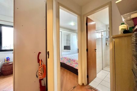 Apartamento à venda com 54m², 2 quartos e 1 vagaCorredor