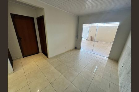 Casa para alugar com 3 quartos, 150m² em  Riacho Fundo I, Brasília