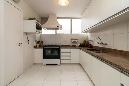 Apartamento para alugar com 3 quartos, 256m² em Jardim Paulista, São Paulo