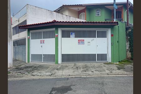 Casa para alugar com 123m², 3 quartos e 3 vagasFachada