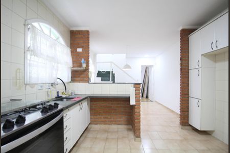 Casa para alugar com 123m², 3 quartos e 3 vagasCozinha - Armários