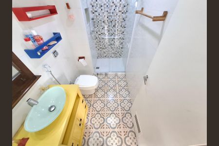 Apartamento à venda com 81m², 3 quartos e 1 vaga Apartamento à venda com 81m², 3 quartos e 1 vagaBanheiro 2