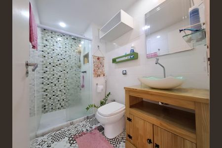 Apartamento à venda com 81m², 3 quartos e 1 vaga Apartamento à venda com 81m², 3 quartos e 1 vagaBanheiro 1