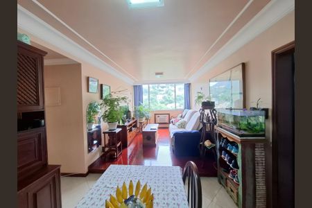 Apartamento à venda com 81m², 3 quartos e 1 vaga Apartamento à venda com 81m², 3 quartos e 1 vagaSala