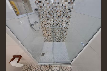 Apartamento à venda com 81m², 3 quartos e 1 vaga Apartamento à venda com 81m², 3 quartos e 1 vagaBanheiro 2