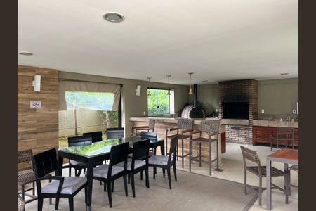 Apartamento à venda com 129m², 3 quartos e 3 vagas Apartamento à venda com 129m², 3 quartos e 3 vagasÁrea comum - Churrasqueira