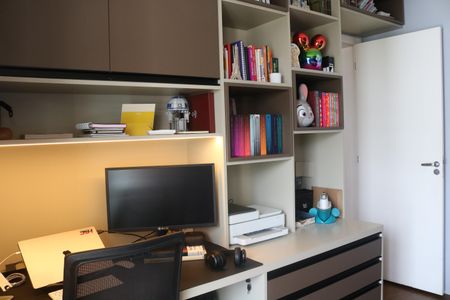 Apartamento à venda com 129m², 3 quartos e 3 vagasQuarto 2