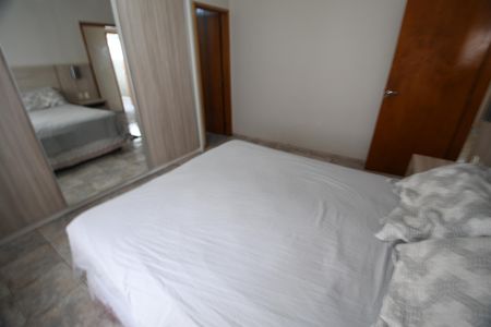 Casa à venda com 180m², 3 quartos e 2 vagasQuarto 3 - Suíte