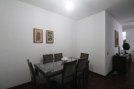 Apartamento para alugar com 102m², 3 quartos e 1 vaga Apartamento para alugar com 102m², 3 quartos e 1 vagaSala