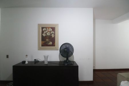 Sala de apartamento para alugar com 3 quartos, 102m² em Barra Funda, Guarujá