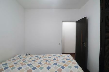 Apartamento para alugar com 102m², 3 quartos e 1 vaga Apartamento para alugar com 102m², 3 quartos e 1 vagaQuarto