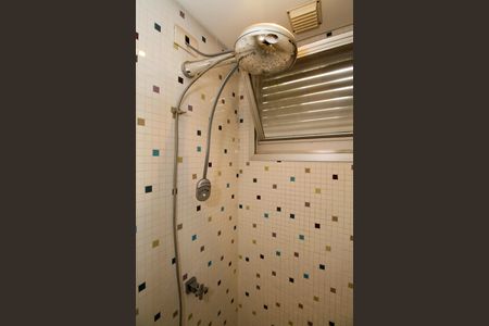 Apartamento à venda com 200m², 3 quartos e 2 vagas Apartamento à venda com 200m², 3 quartos e 2 vagasBanheiro da Suíte 2