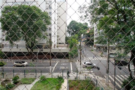 Apartamento à venda com 200m², 3 quartos e 2 vagas Apartamento à venda com 200m², 3 quartos e 2 vagasVista da Varanda