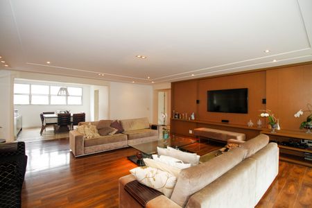 Apartamento à venda com 200m², 3 quartos e 2 vagas Apartamento à venda com 200m², 3 quartos e 2 vagasSala de Estar