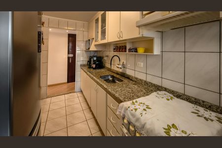 Apartamento para alugar com 70m², 3 quartos e 1 vaga Apartamento para alugar com 70m², 3 quartos e 1 vagaCozinha e Área de Serviço