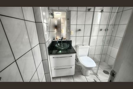 Apartamento para alugar com 70m², 3 quartos e 1 vaga Apartamento para alugar com 70m², 3 quartos e 1 vagaBanheiro da Suíte