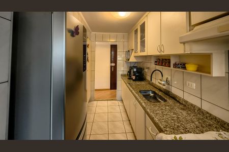 Apartamento para alugar com 70m², 3 quartos e 1 vaga Apartamento para alugar com 70m², 3 quartos e 1 vagaCozinha e Área de Serviço