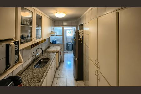 Apartamento para alugar com 70m², 3 quartos e 1 vaga Apartamento para alugar com 70m², 3 quartos e 1 vagaCozinha e Área de Serviço