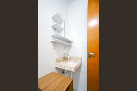 Apartamento para alugar com 55m², 2 quartos e 1 vagaBanheiro 