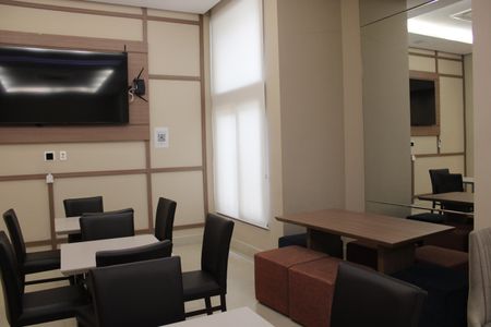 Apartamento para alugar com 180m², 4 quartos e 2 vagasÁrea comum - Salão de festas