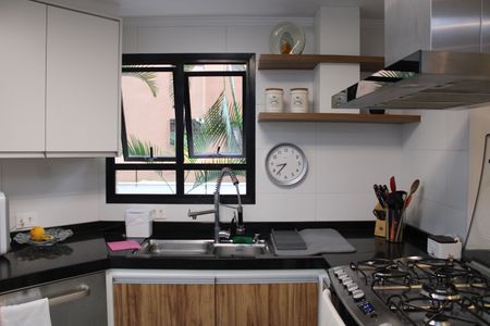 Apartamento para alugar com 180m², 4 quartos e 2 vagasCozinha